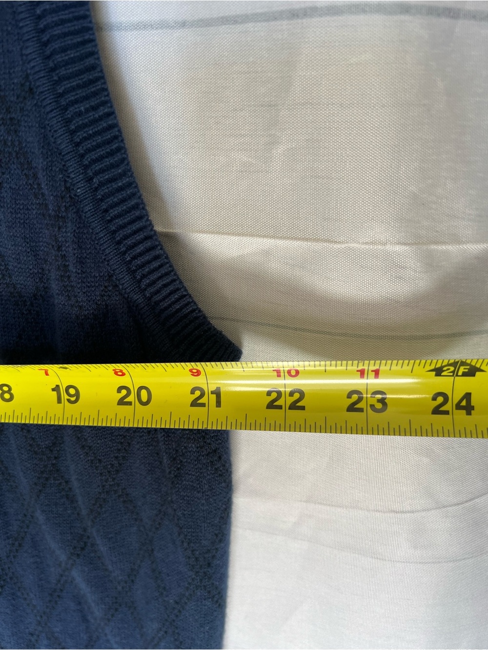 Spring & Mercer Blue Argyle V-Neck Sweater Vest Large - Picture 4 of 6